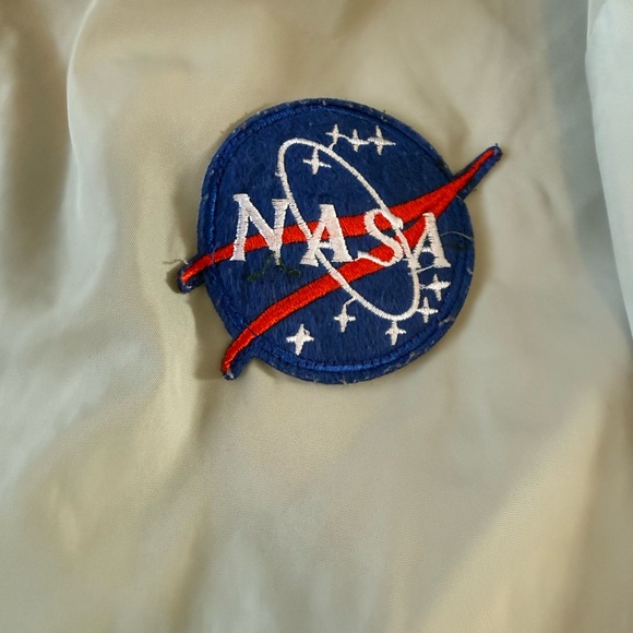 NASA Reflective Silver Bomber Jacket -Streetwear Techwear Size women's Large - Picture 6 of 11